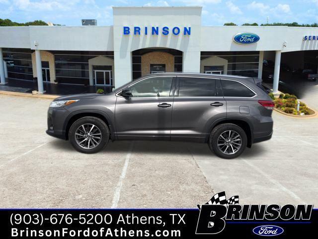 used 2017 Toyota Highlander car, priced at $16,972