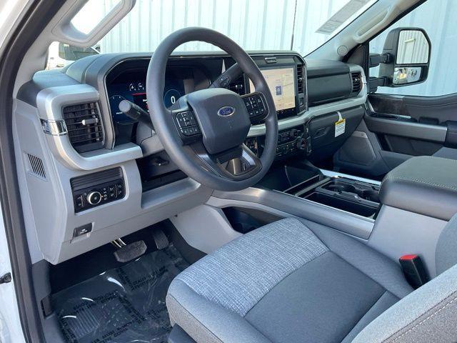 new 2025 Ford F-250 car, priced at $65,045