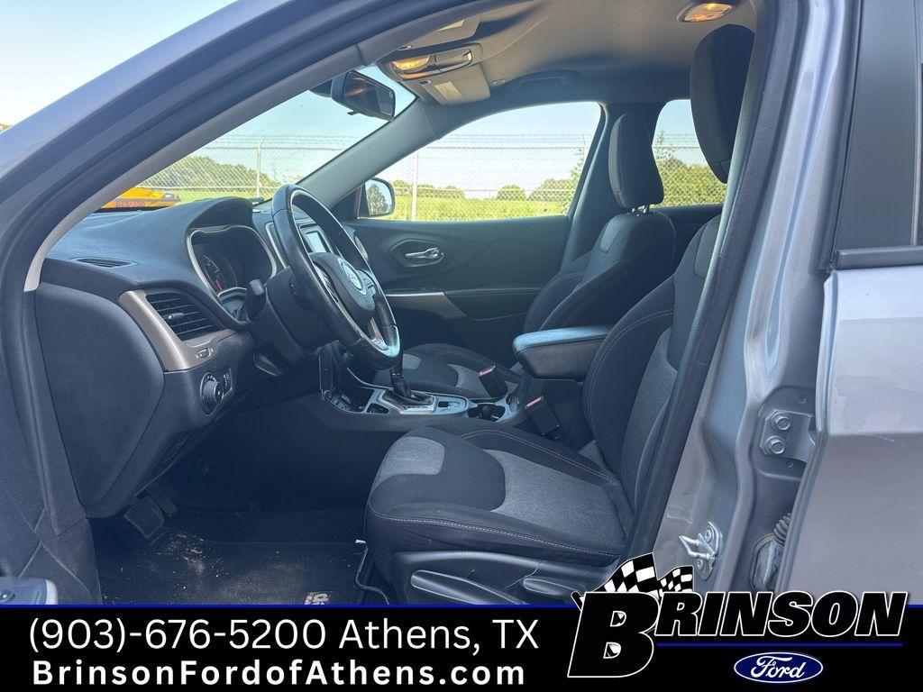 used 2018 Jeep Cherokee car, priced at $13,881