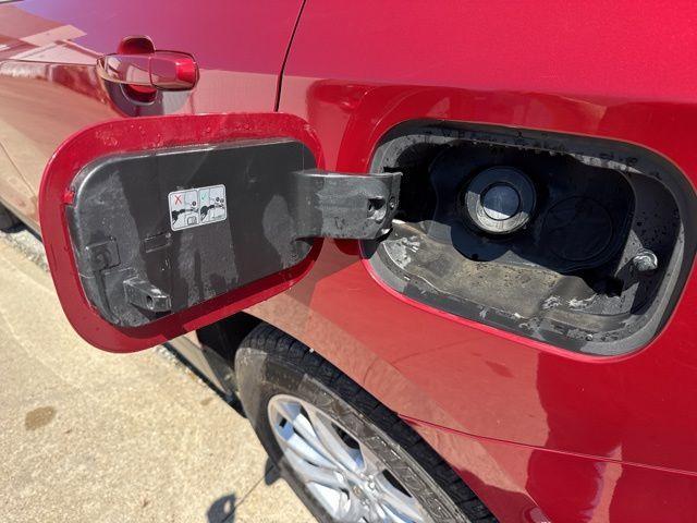 used 2021 Chevrolet Equinox car, priced at $21,532