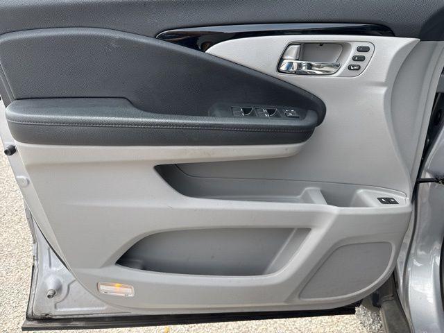 used 2022 Honda Pilot car, priced at $35,591