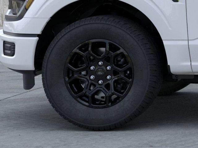 new 2025 Ford F-150 car, priced at $43,260