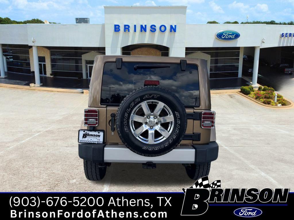 used 2015 Jeep Wrangler Unlimited car, priced at $19,092