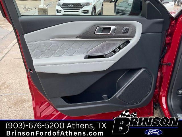 new 2025 Ford Explorer car, priced at $54,455
