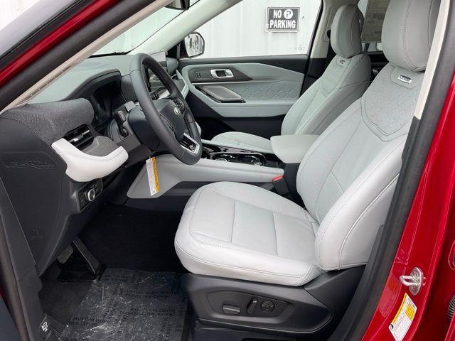 new 2025 Ford Explorer car, priced at $53,455