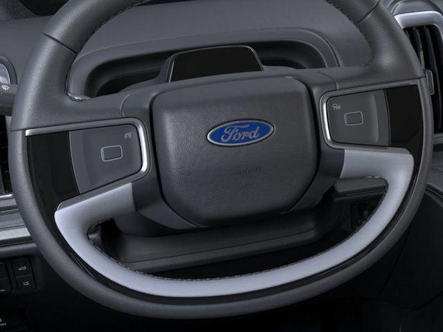 new 2025 Ford Expedition car, priced at $76,684