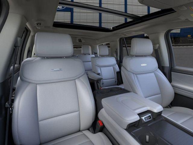new 2025 Ford Expedition car, priced at $76,684