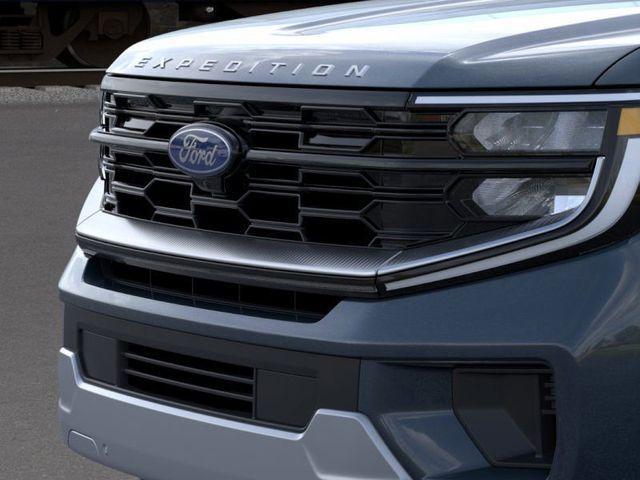 new 2025 Ford Expedition car, priced at $76,684