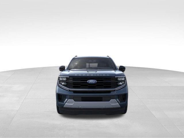 new 2025 Ford Expedition car, priced at $76,684