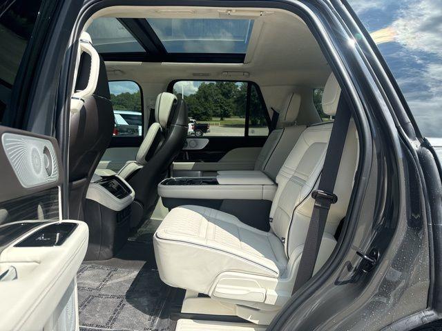 used 2023 Lincoln Navigator car, priced at $78,290