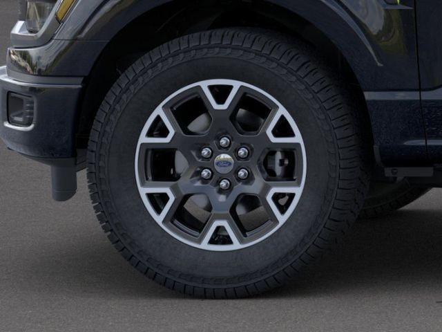 new 2025 Ford F-150 car, priced at $45,302