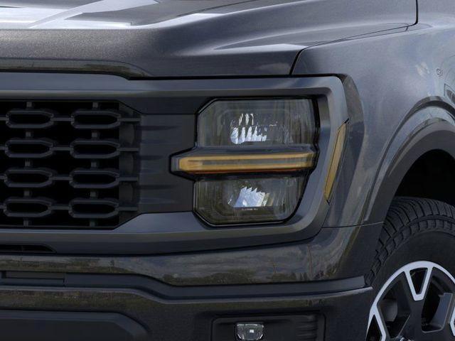 new 2025 Ford F-150 car, priced at $45,302