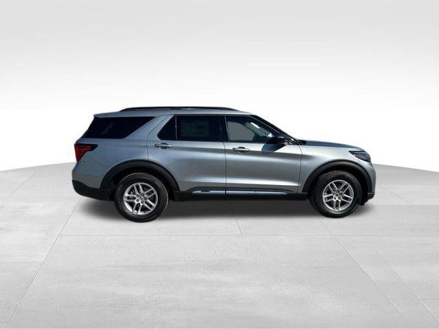 new 2025 Ford Explorer car, priced at $39,995