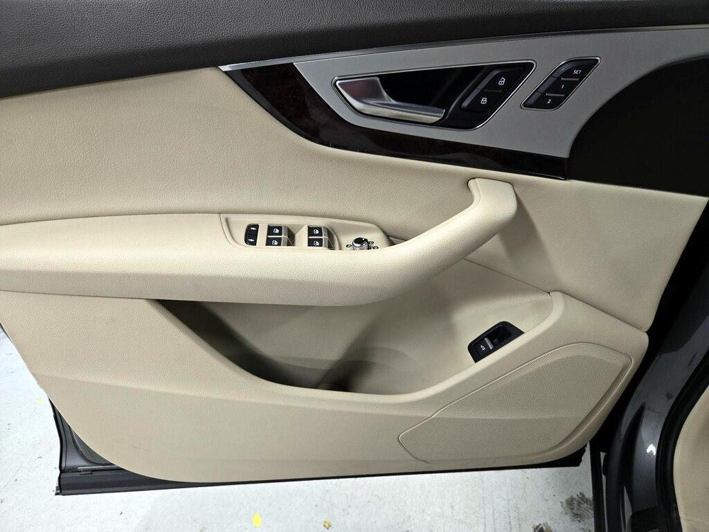 used 2018 Audi Q7 car, priced at $23,998