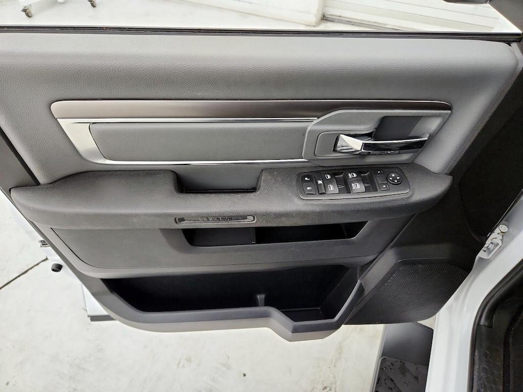 used 2021 Ram 1500 Classic car, priced at $24,998