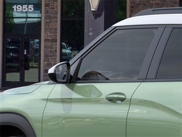 new 2025 Chevrolet TrailBlazer car, priced at $32,185