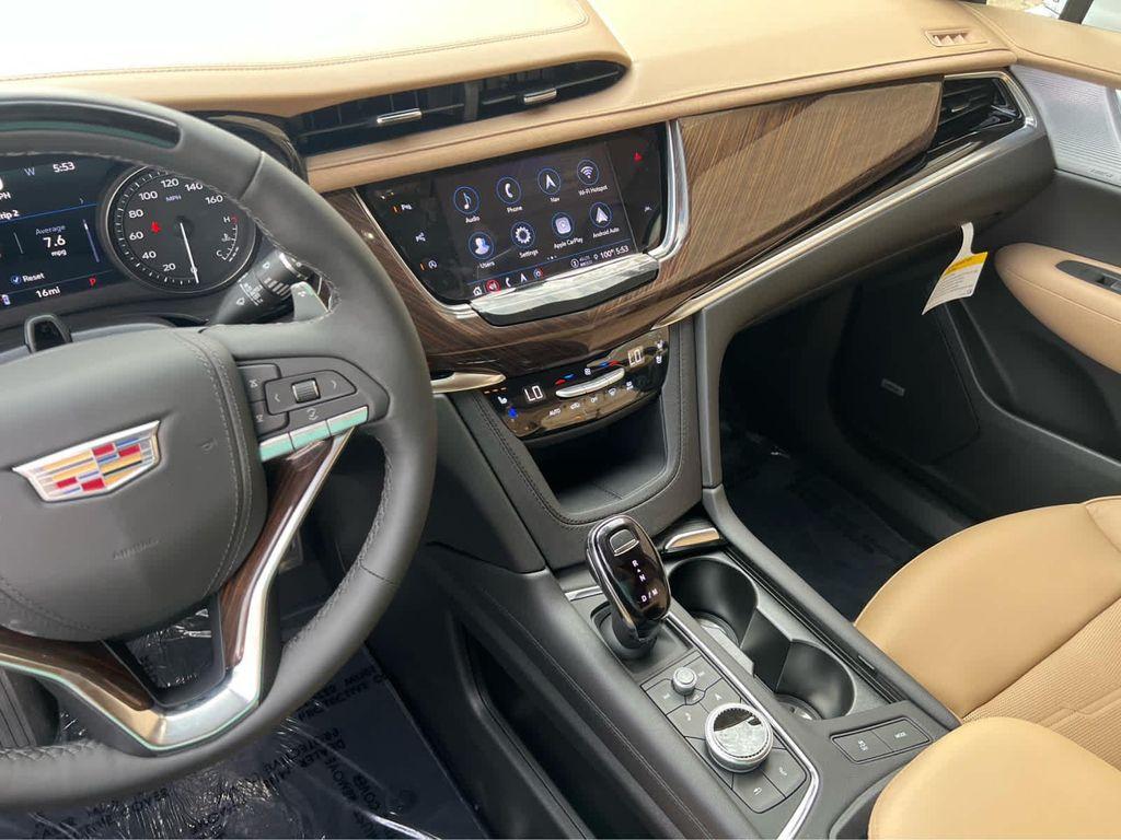 new 2025 Cadillac XT6 car, priced at $75,115