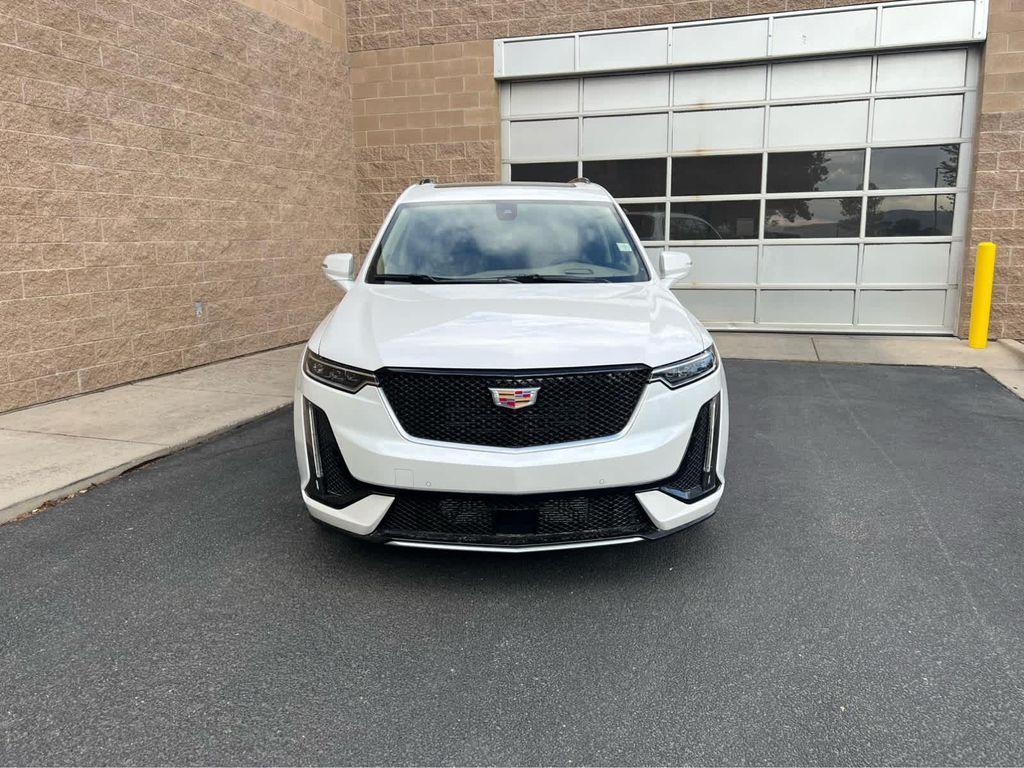 new 2025 Cadillac XT6 car, priced at $75,115