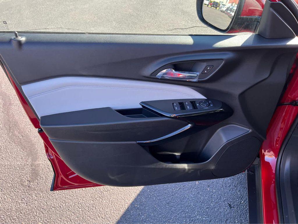 new 2026 Chevrolet Trax car, priced at $25,885