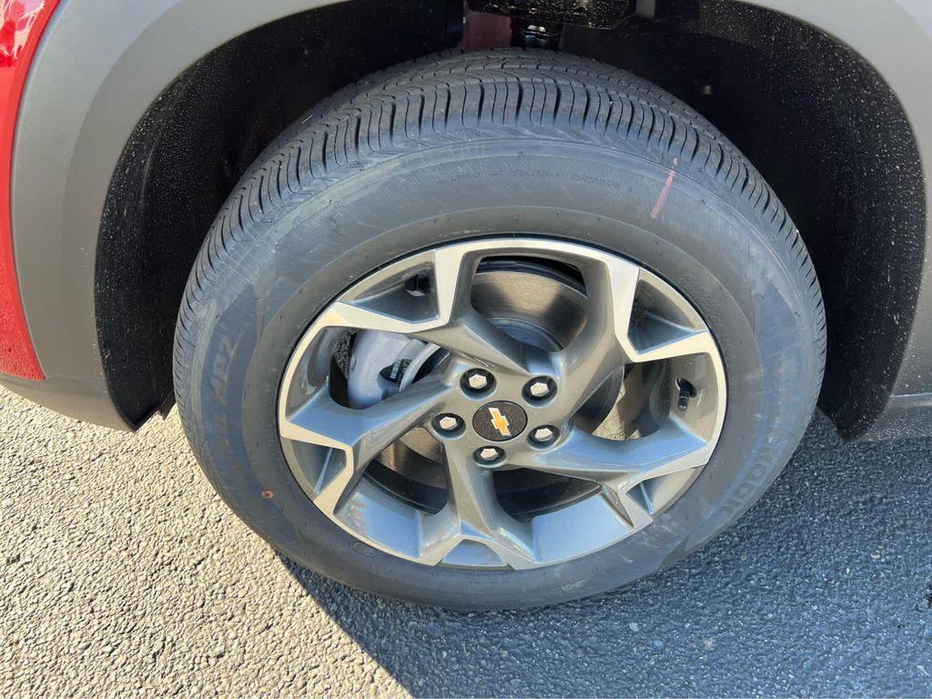 new 2026 Chevrolet Trax car, priced at $25,885