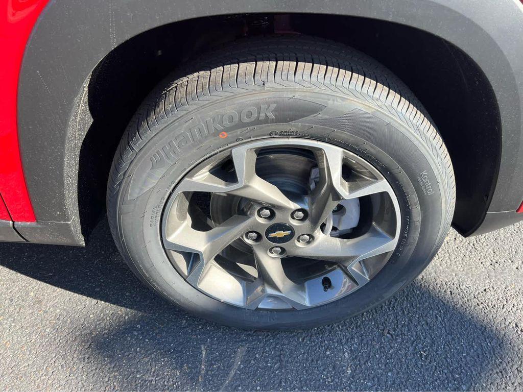 new 2026 Chevrolet Trax car, priced at $25,885