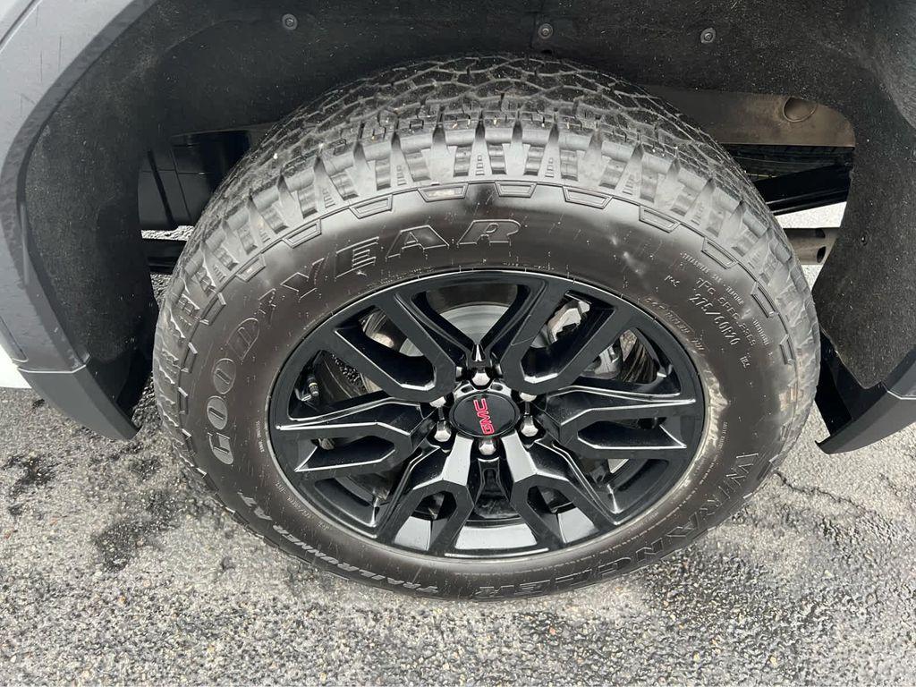 used 2025 GMC Sierra 1500 car, priced at $48,995