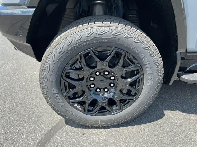 new 2025 GMC HUMMER EV Pickup car, priced at $105,855