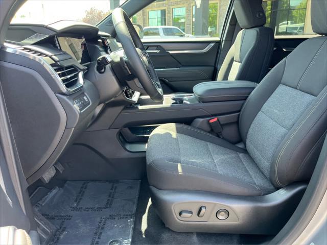 new 2025 GMC Acadia car, priced at $44,990