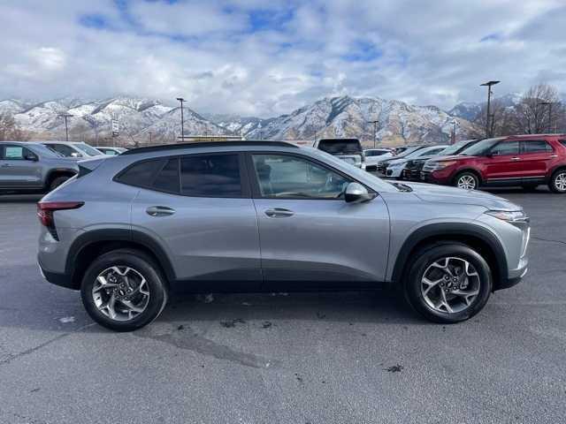 new 2025 Chevrolet Trax car, priced at $24,485