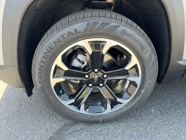new 2025 Chevrolet Equinox car, priced at $33,090