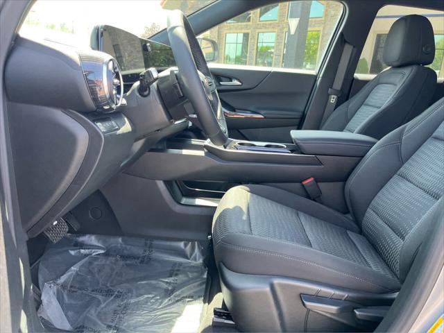 new 2025 Chevrolet Equinox car, priced at $33,090