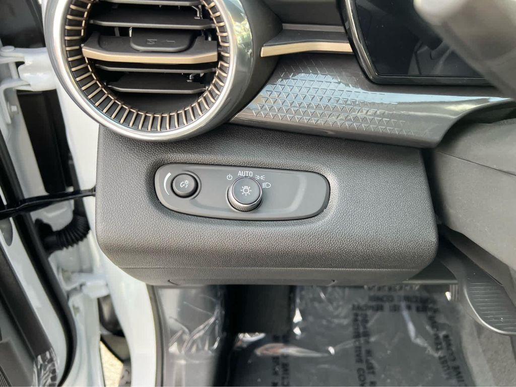 new 2026 Chevrolet Trax car, priced at $28,385