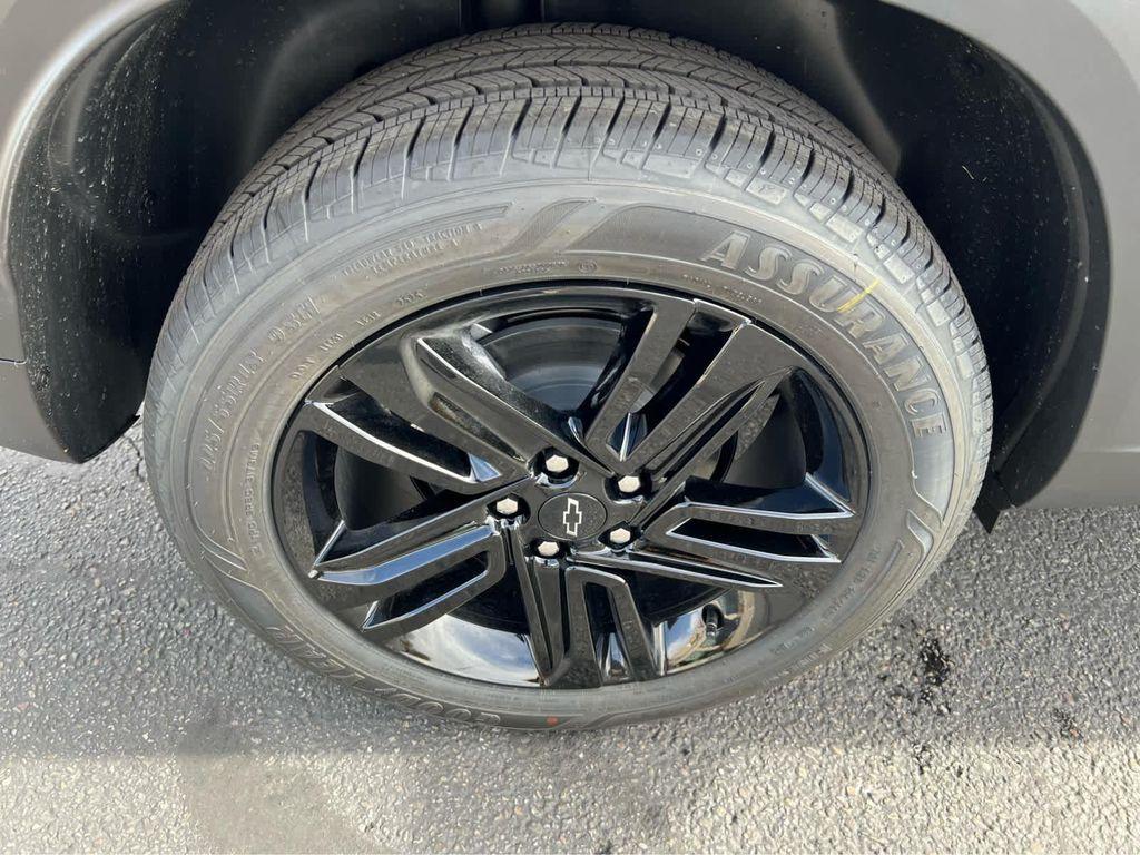 new 2026 Chevrolet Trax car, priced at $28,385