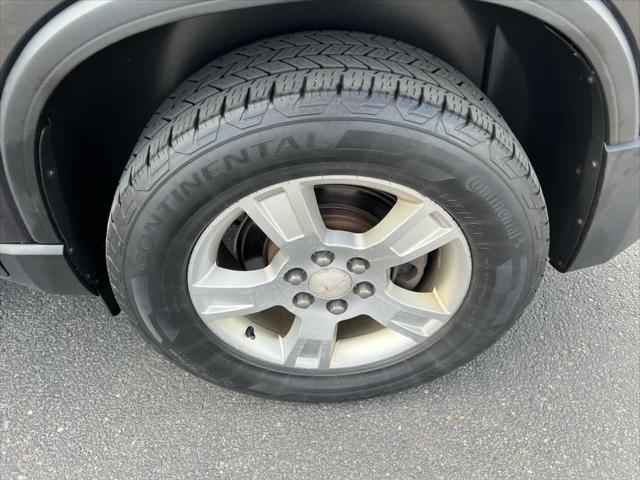 used 2012 GMC Acadia car, priced at $3,495