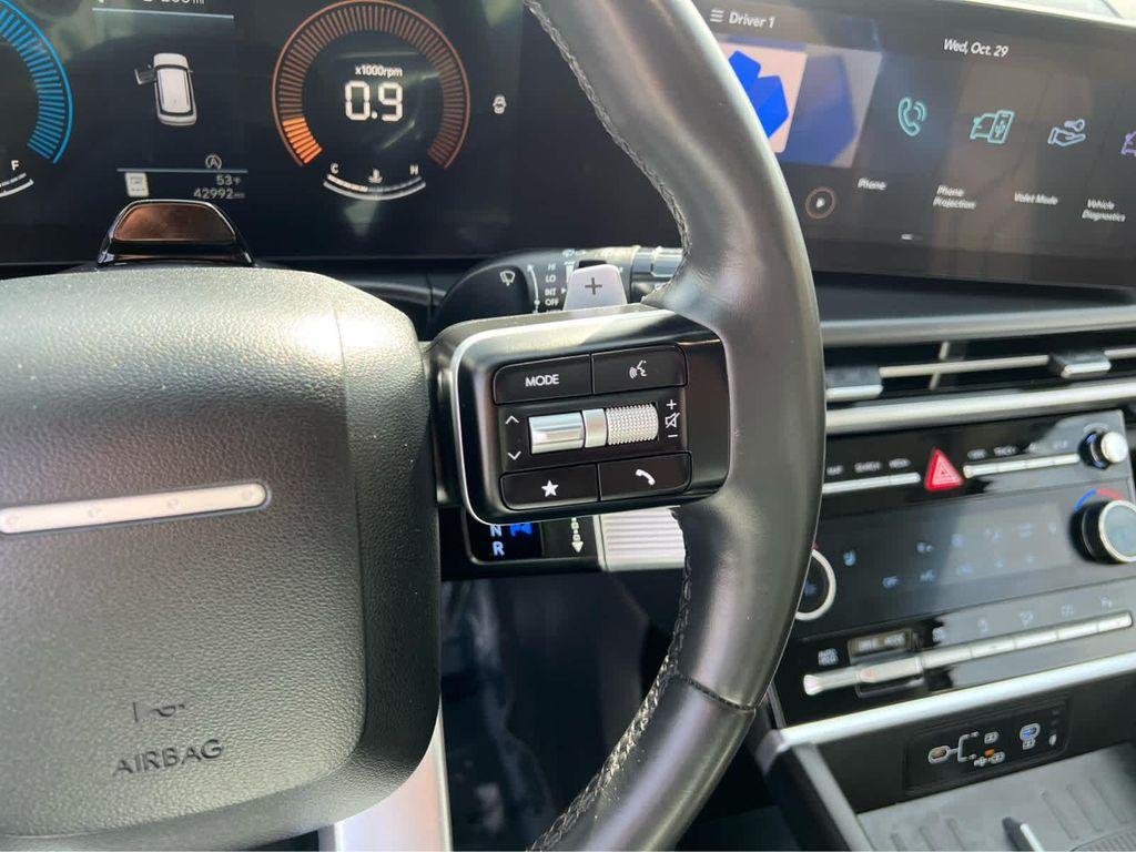 used 2024 Hyundai Santa Fe car, priced at $27,990