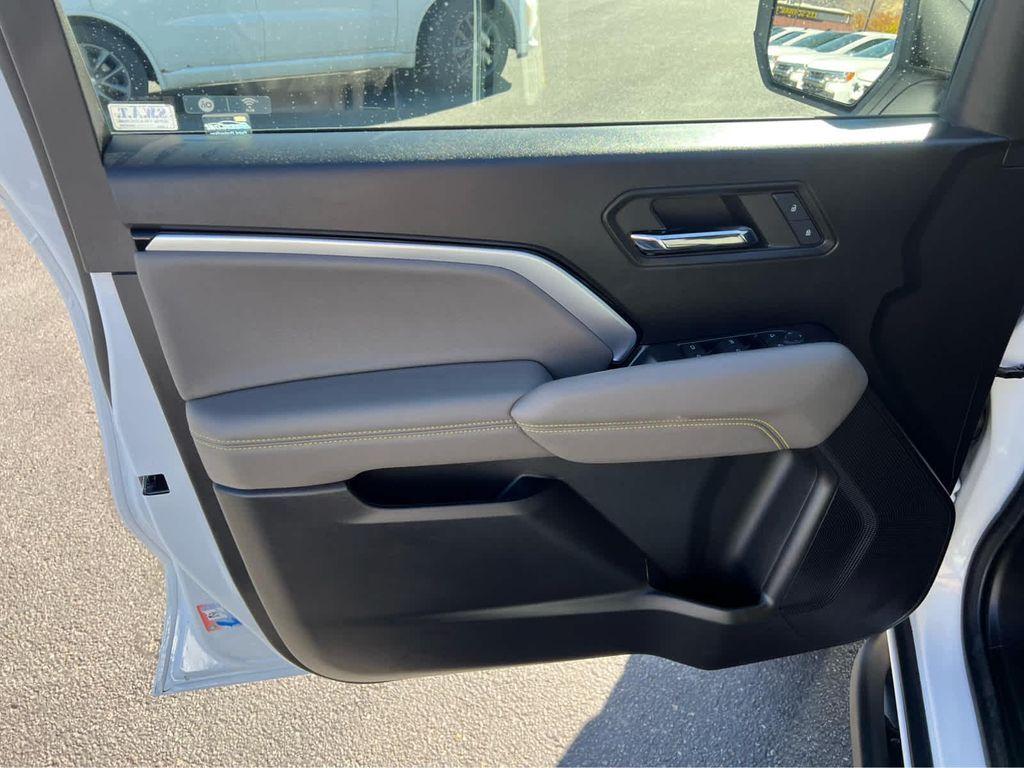 used 2024 Chevrolet Colorado car, priced at $47,995