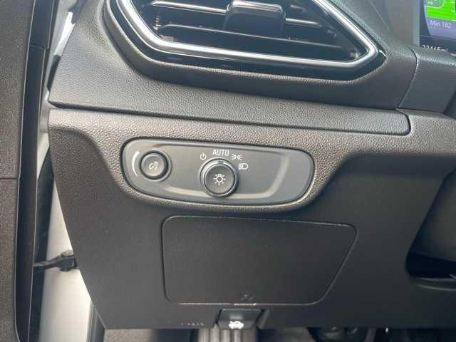 used 2022 Chevrolet Bolt EUV car, priced at $19,995