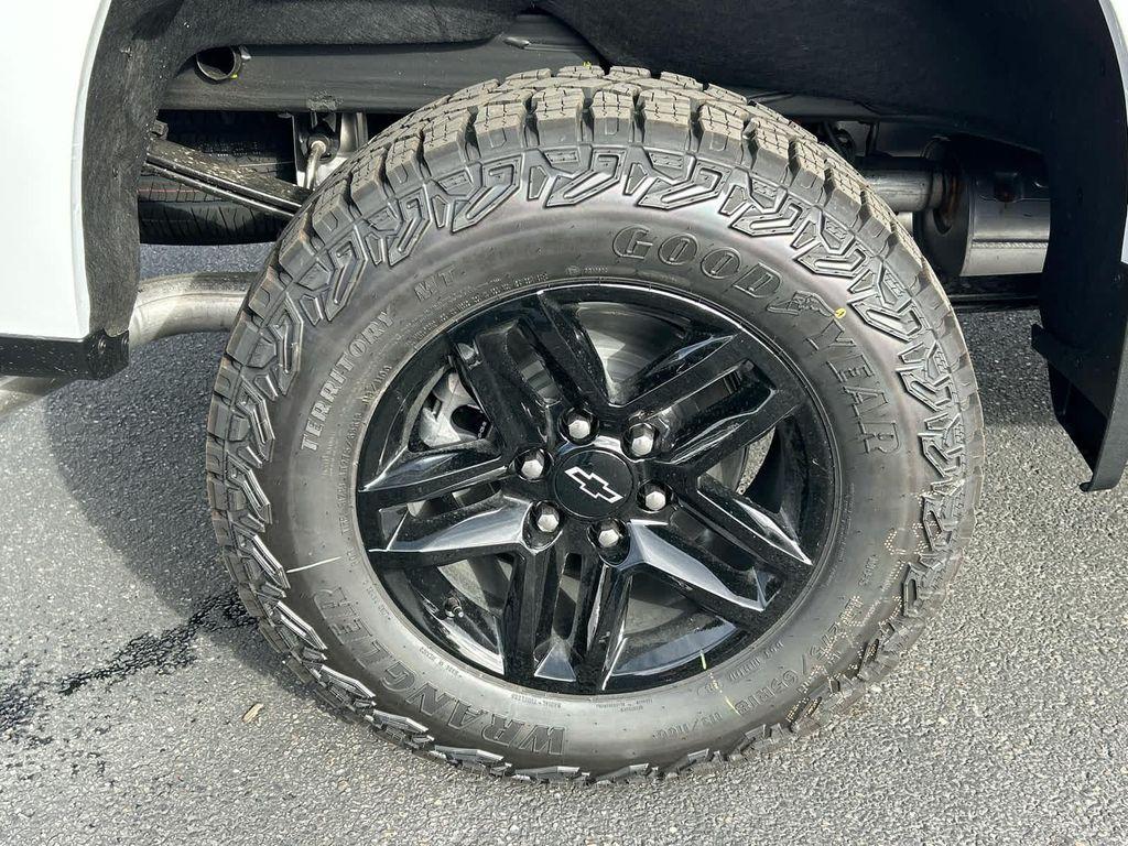 new 2026 Chevrolet Silverado 1500 car, priced at $45,710