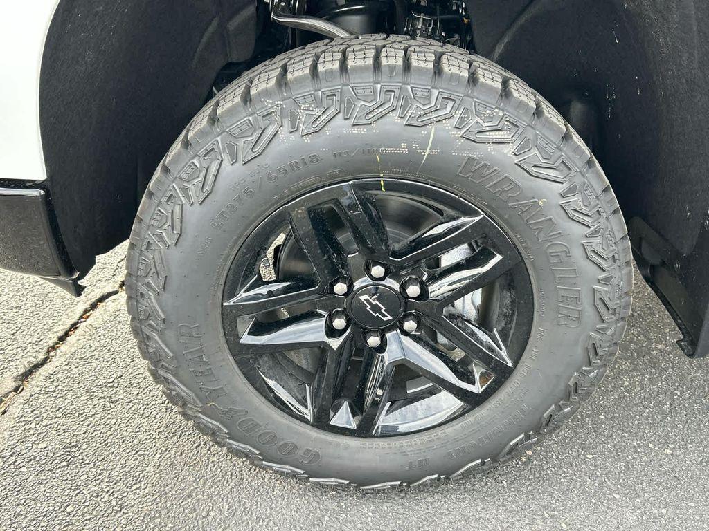 new 2026 Chevrolet Silverado 1500 car, priced at $45,710