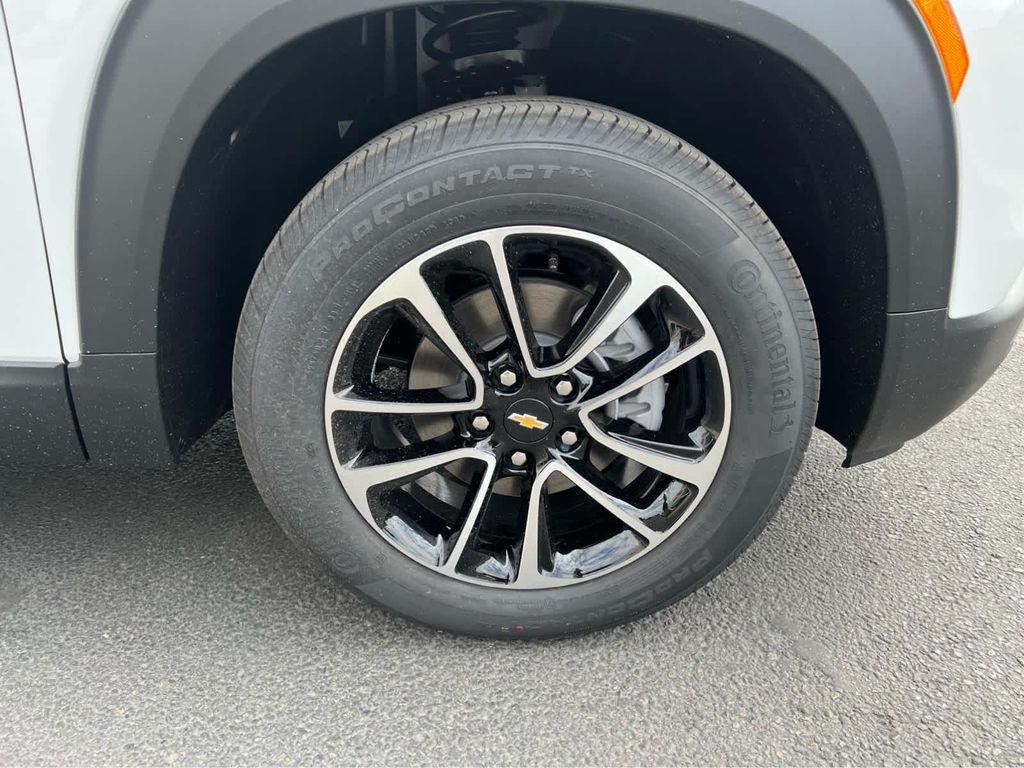 new 2026 Chevrolet TrailBlazer car, priced at $29,875