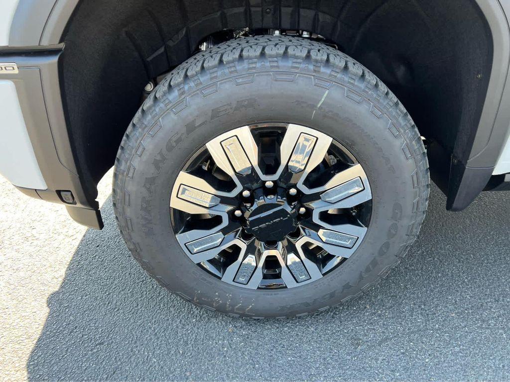 new 2025 GMC Sierra 3500 car, priced at $87,265