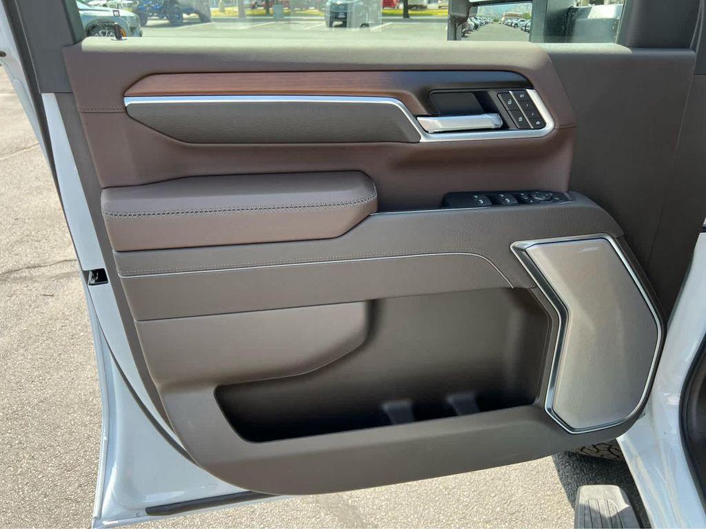 new 2025 GMC Sierra 2500 car, priced at $85,510