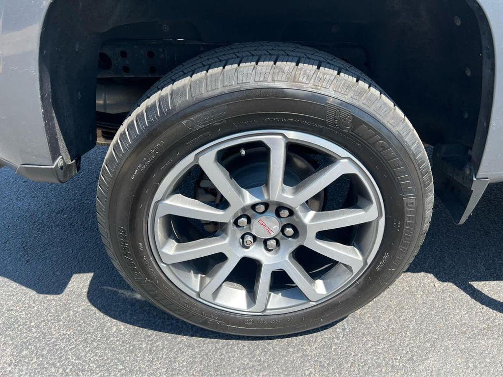 used 2020 GMC Canyon car, priced at $31,556