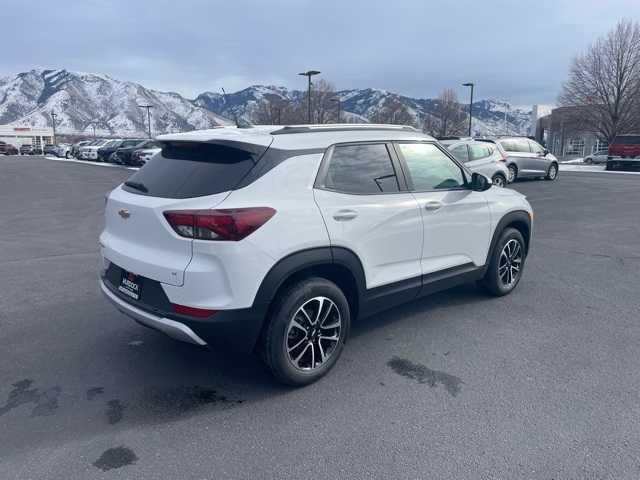 new 2025 Chevrolet TrailBlazer car, priced at $24,595