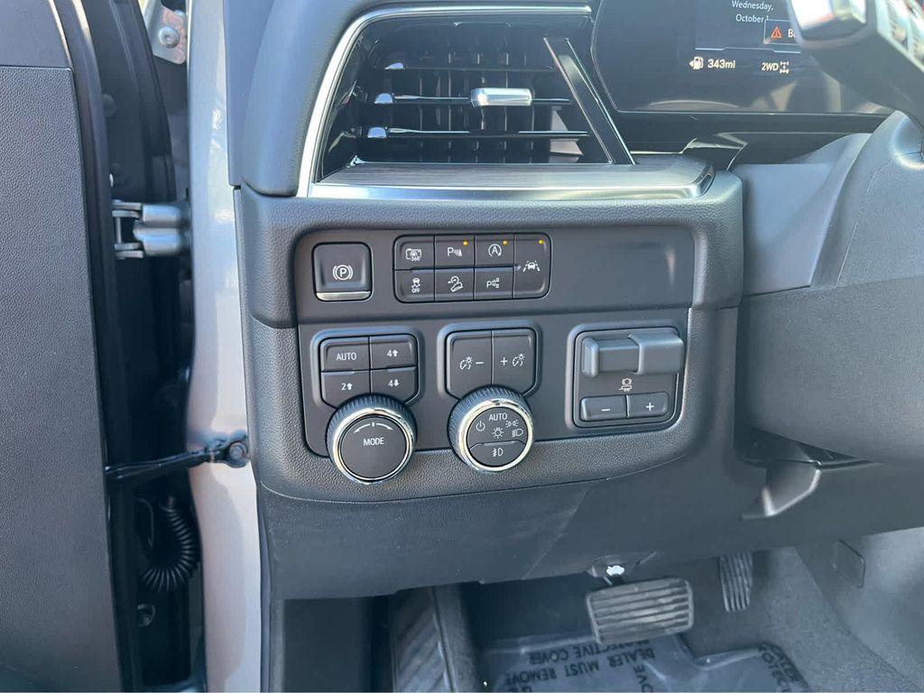 new 2026 Chevrolet Suburban car, priced at $78,905