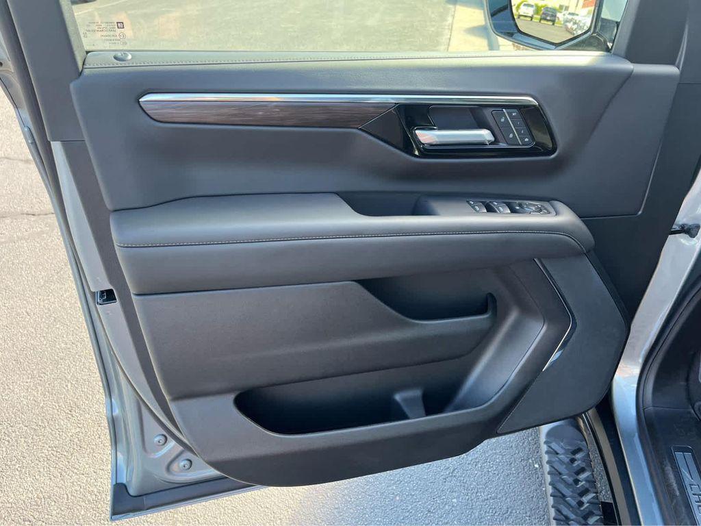 new 2026 Chevrolet Suburban car, priced at $78,905
