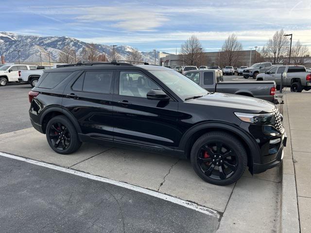 used 2022 Ford Explorer car