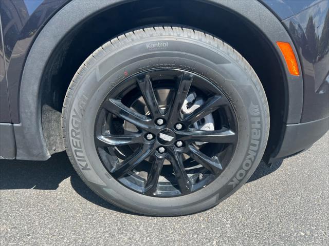 used 2023 Cadillac XT4 car, priced at $26,995