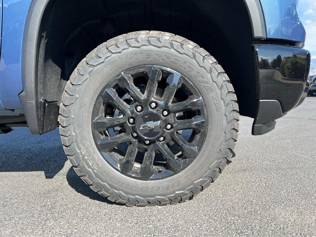 new 2025 Chevrolet Silverado 2500 car, priced at $78,400