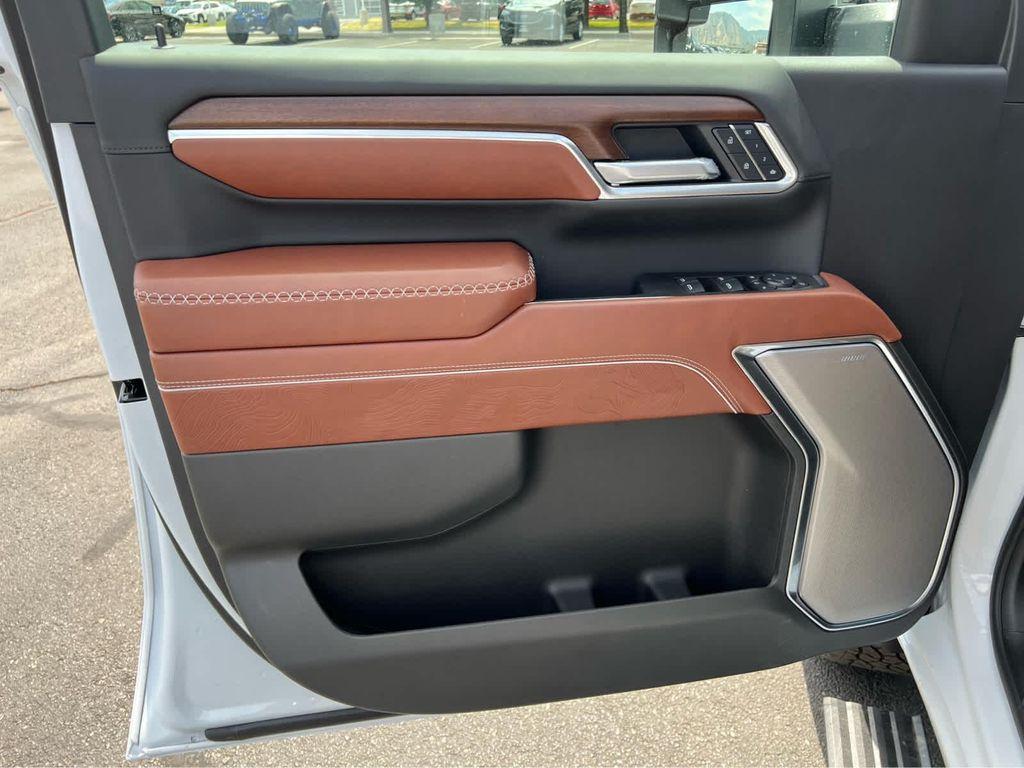 new 2025 GMC Sierra 2500 car, priced at $94,300